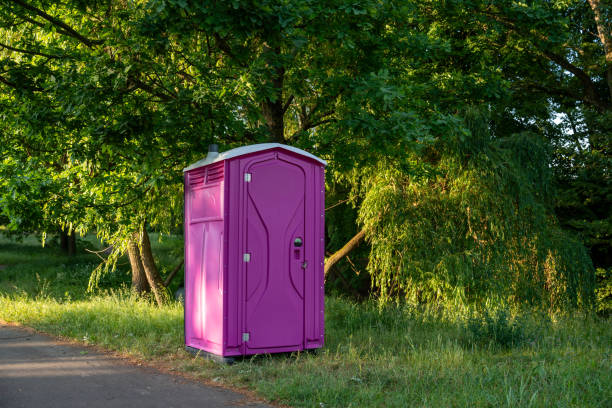 Best Portable restroom trailer rental  in Hewitt, TX